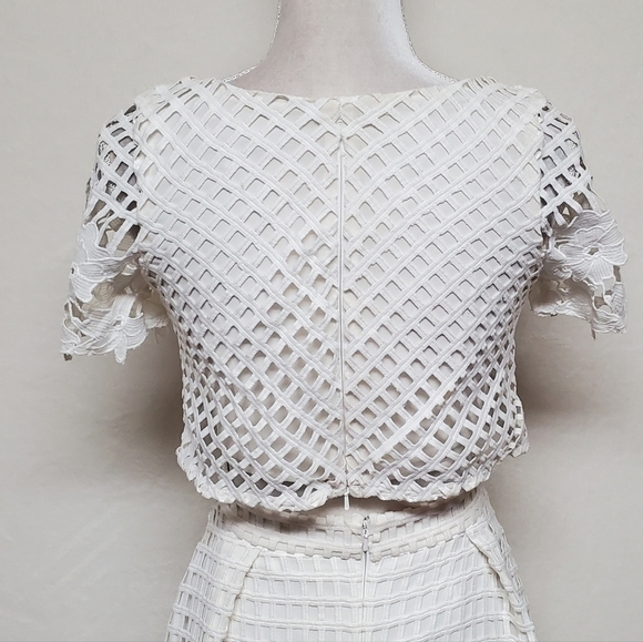Minuet White Eyelet Lace Short Sleeve Crop Top High Rise Skater Skirt Set Small - Picture 11 of 14